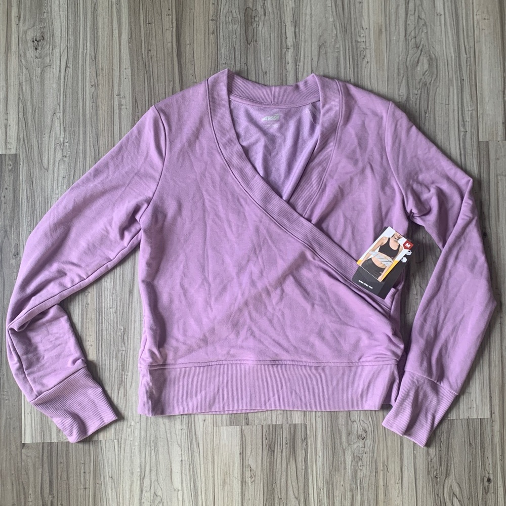 NWT AVÍA YOGA crop top size medium 8-10 purple/lilac